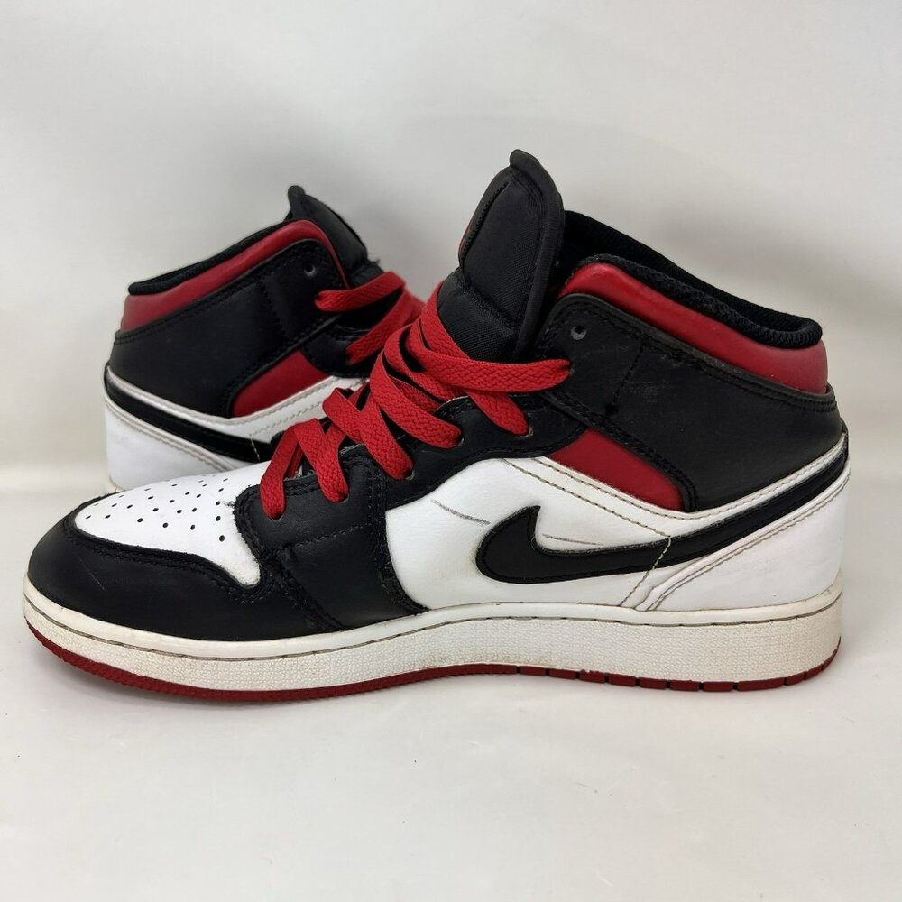 Nike Air Jordan 1 Mid White Red Black Shoe Size 7Y / Women’s Size 8.5 - Picture 5 of 9